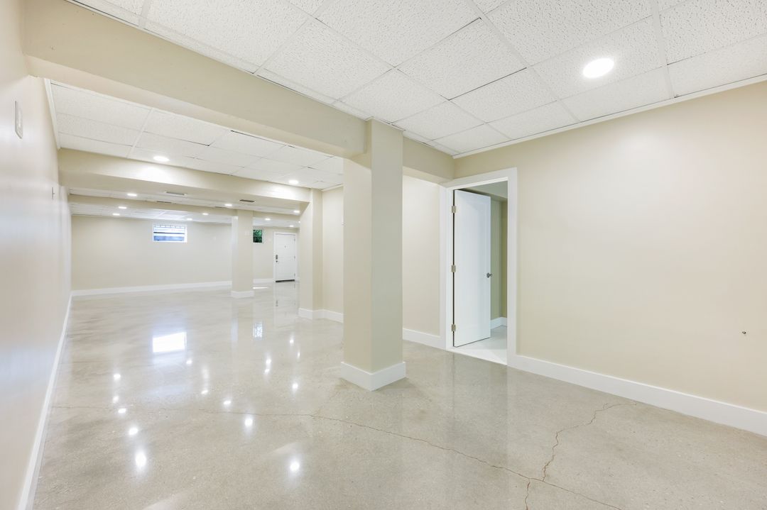 9976 Puopolo Ln, Bonita Springs, FL 34135