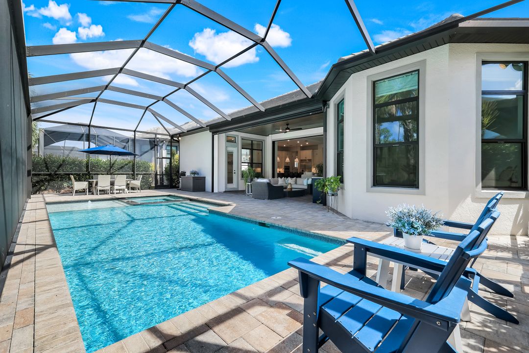 16221 Verilyn Cir, Naples, FL 34110