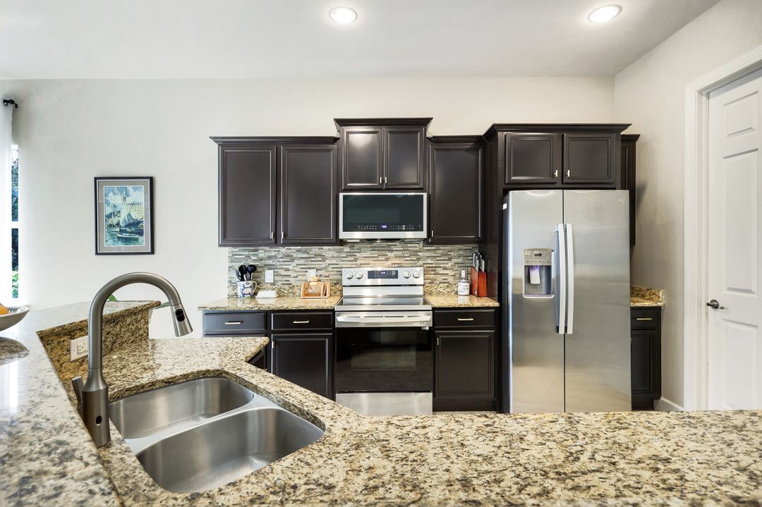 10542 Yorkstone Dr, Bonita Springs, FL 34135