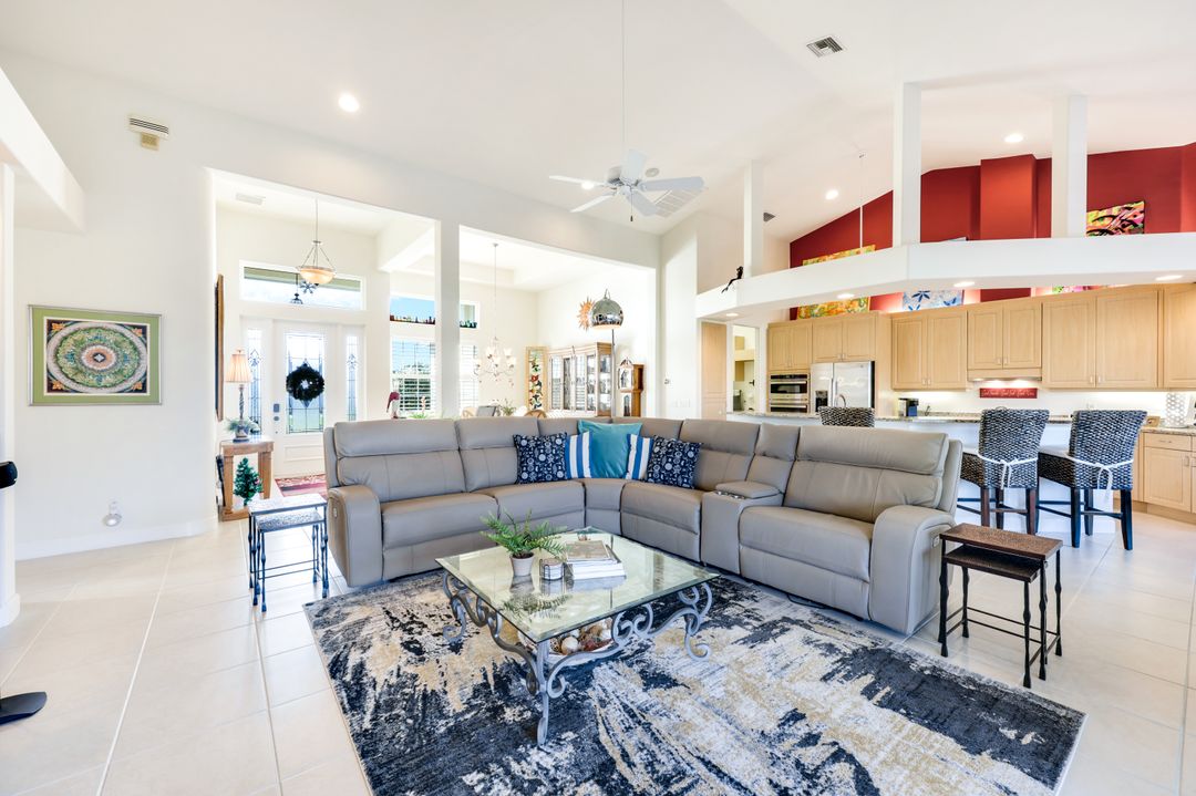 9852 Treasure Cay Ln, Bonita Springs, FL 34135