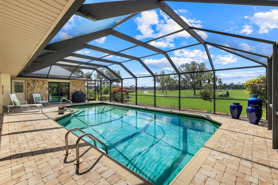 16902 Timberlakes Dr, Fort Myers, FL 33908