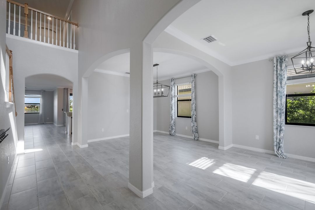 14453 Vindel Cir, Fort Myers, FL 33905