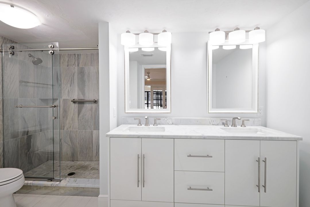 1100 9th St S #B103, Naples, FL 34102