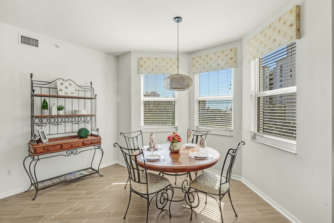 450 Launch Cir #501, Naples, FL 34108