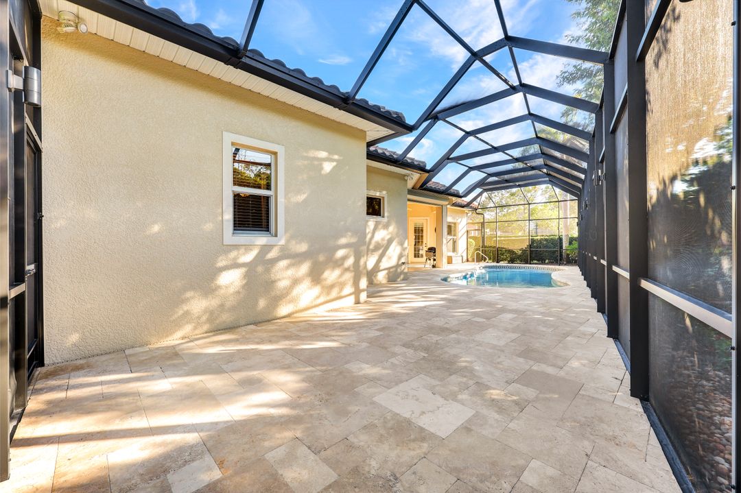 10205 Avonleigh Dr, Bonita Springs, FL 34135