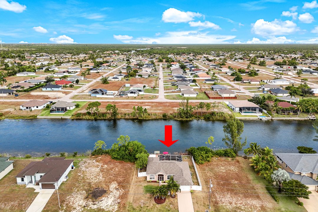 2427 NW 25th St, Cape Coral, FL 33993
