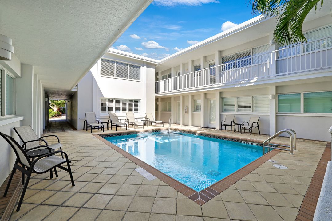 175 5th Ave S #107, Naples, FL 34102