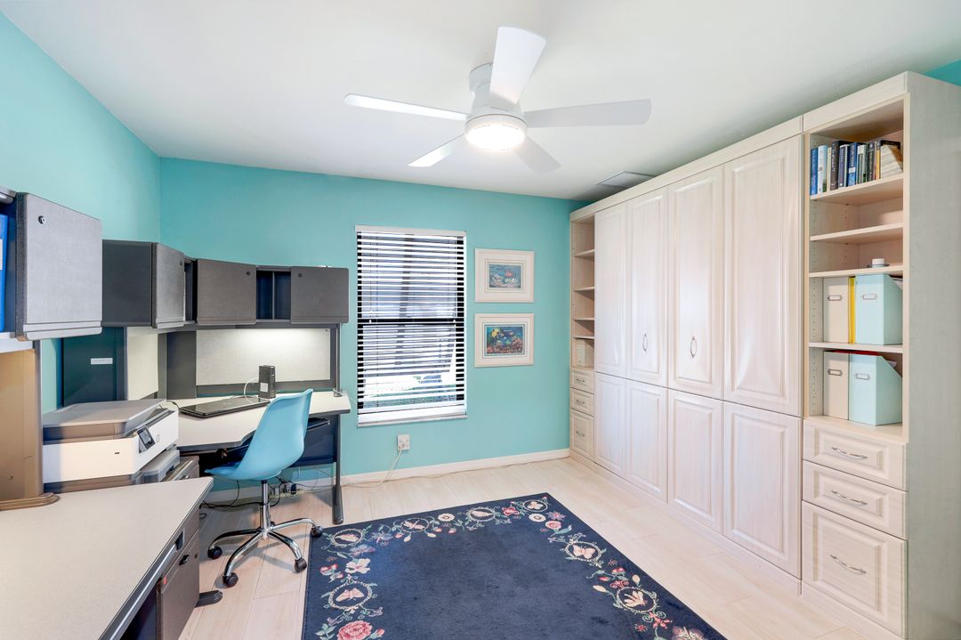 1004 Archer Pkwy E, Cape Coral, FL 33904