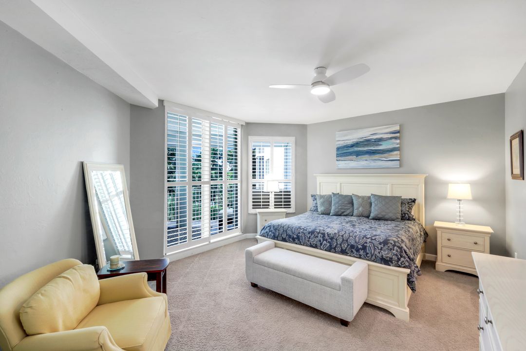 300 Dunes Blvd #201, Naples, FL 34110