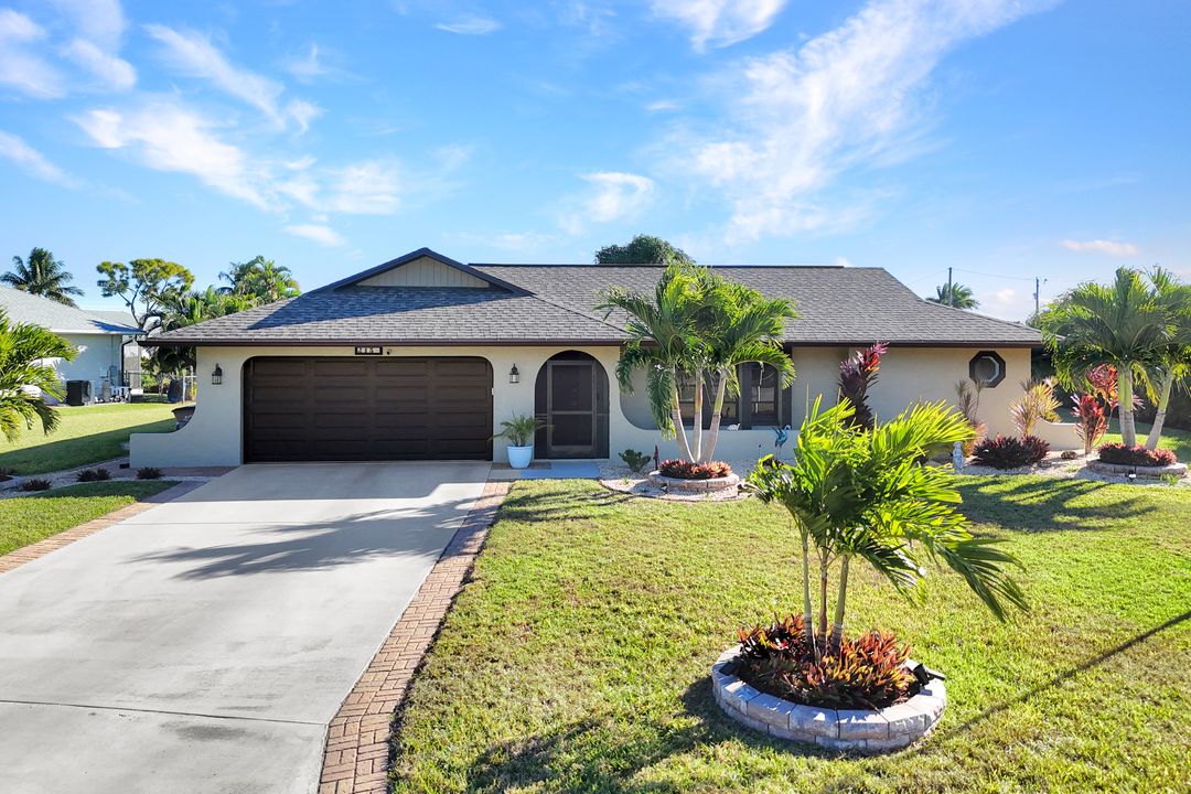 215 SE 12th Ave, Cape Coral, FL 33990