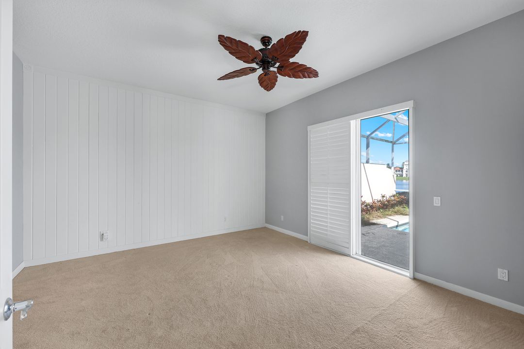 4364 Montalvo Ct, Naples, FL 34109