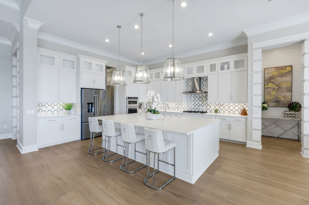 8931 Nevis Wy, Naples, FL 34112