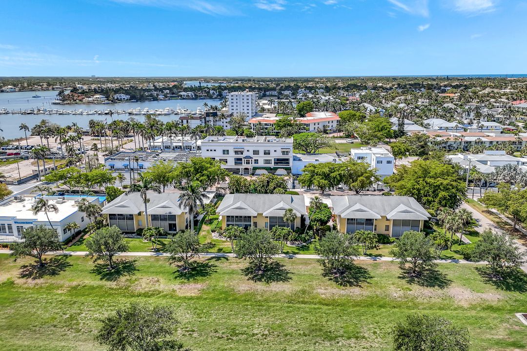 722 Broad Ave S #722, Naples, FL 34102