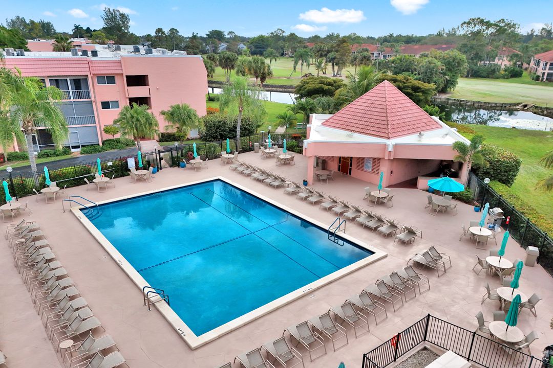 170 Turtle Lake Ct  #109, Naples, FL 34105