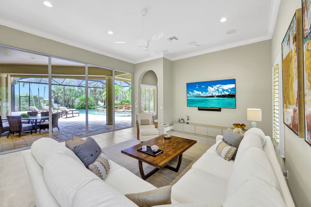 11993 Collier's Reserve Dr, Naples, FL 34110