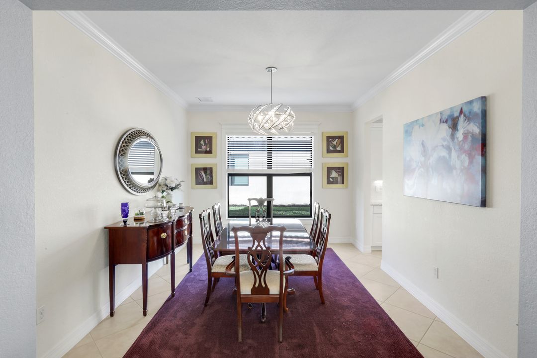 2735 Cinnamon Bay Cir, Naples, FL 34119