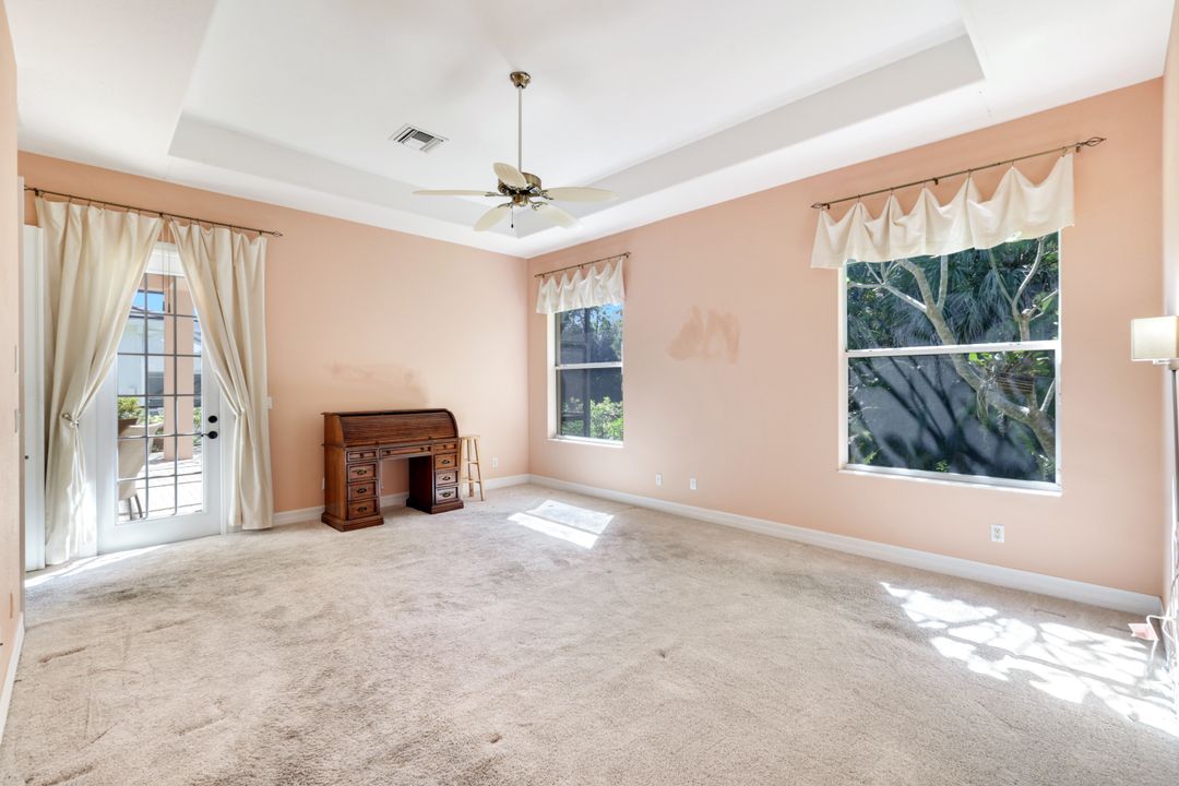 12910 Silverthorn Ct, Bonita Springs, FL 34135