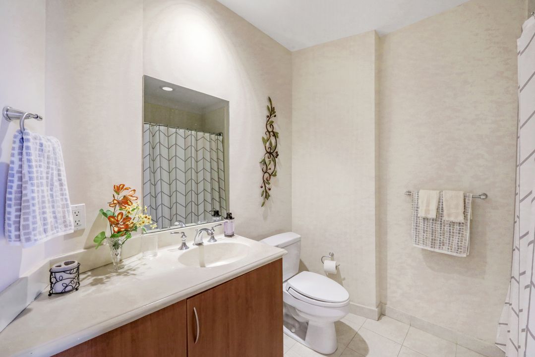 2631 NE 14th Ave #200, Wilton Manors, FL 33334
