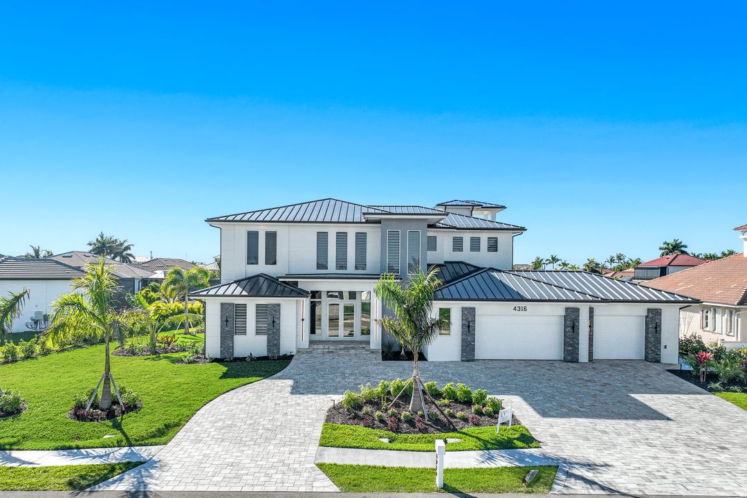 4316 Sands Blvd, Cape Coral, FL 33914