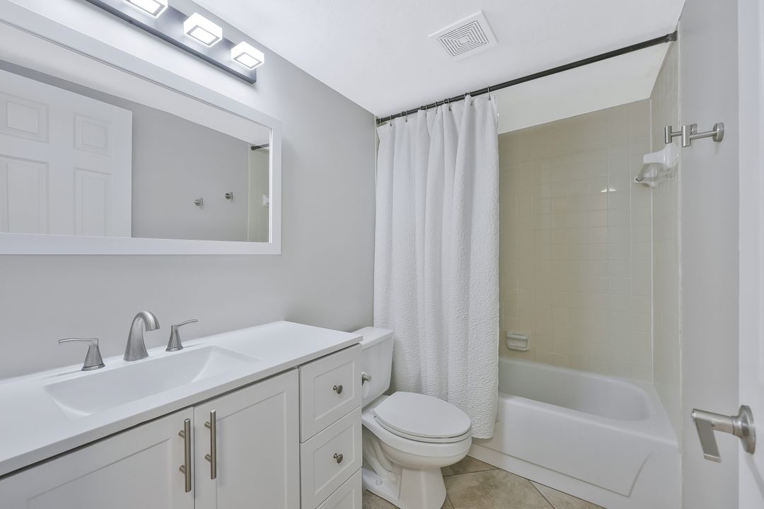 1211 Rosemary Ct #C104, Naples, FL 34103