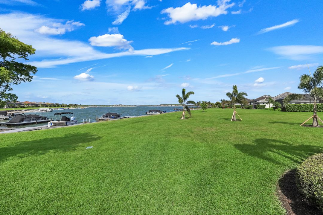 18437 WildBlue Blvd, Fort Myers, FL 33913