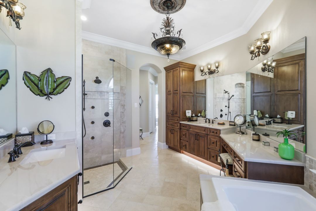 4108 NW 11th St, Cape Coral, FL 33993