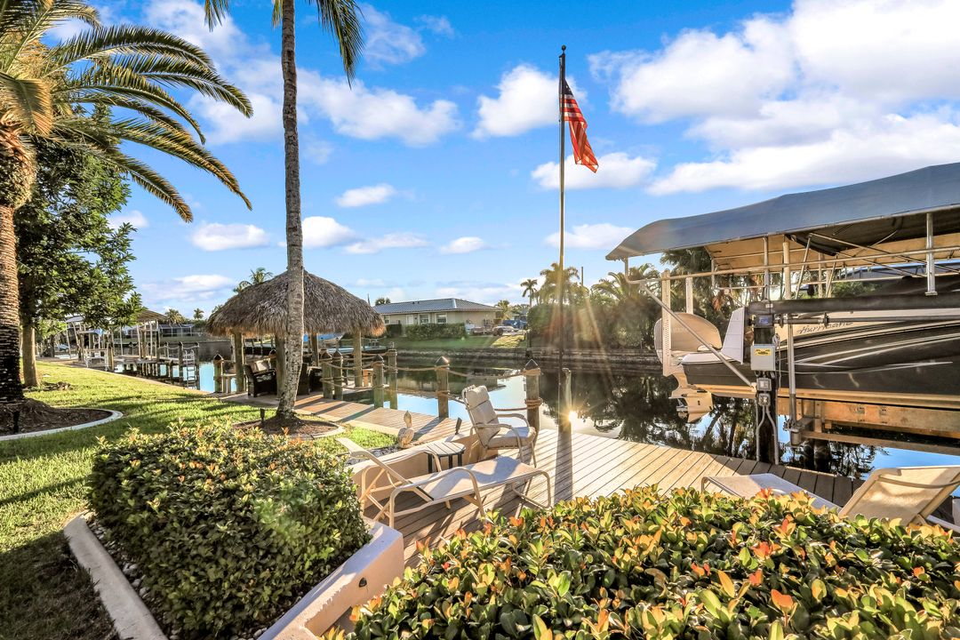 4934 SW 2nd Pl, Cape Coral, FL 33914