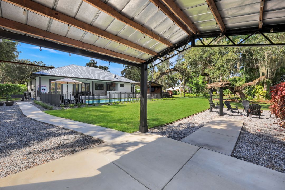 628 Harbor Dr, LaBelle, FL 33935