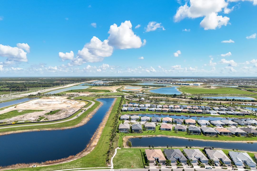 12406 Citrine St, Alva, FL 33920