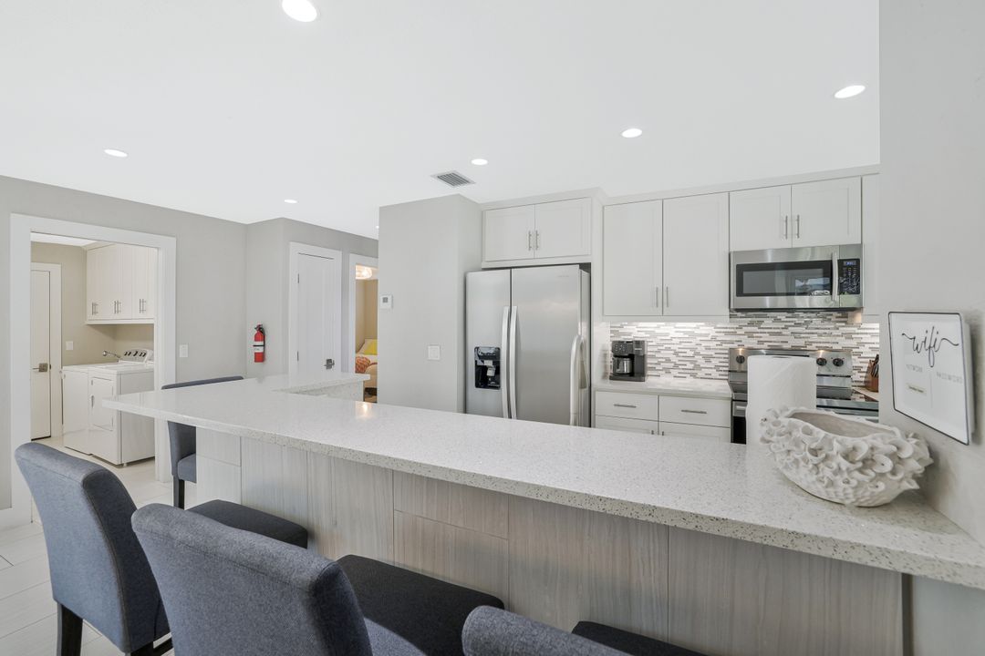 291 W Flamingo Cir, Marco Island, FL 34145