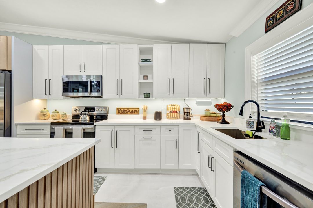 3510 Dora St, Fort Myers, FL 33916