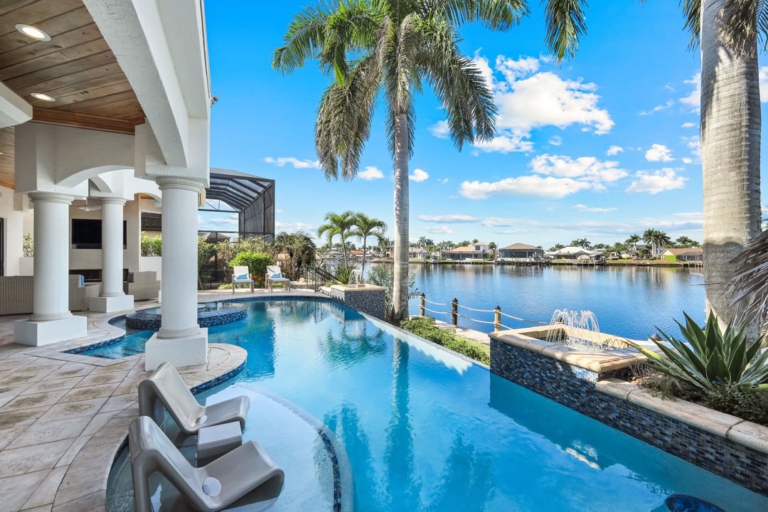 5743 SW 9th Ct, Cape Coral, FL 33914