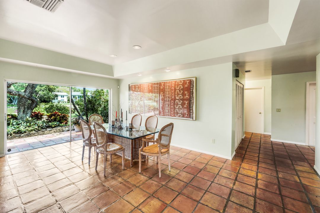 330 Bald Eagle Dr, Naples, FL 34105