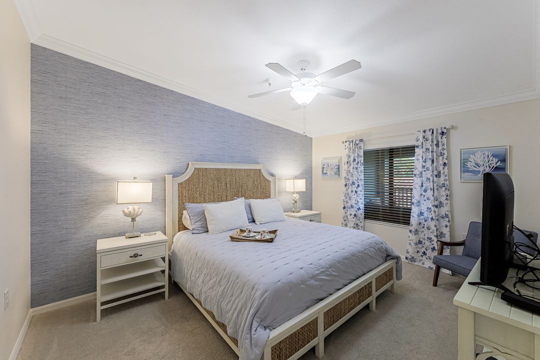 9828 Venezia Cir #1124, Naples, FL 34113