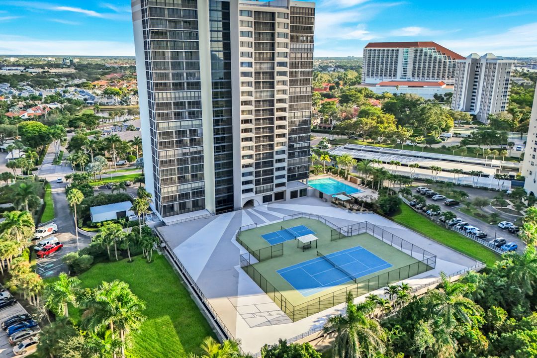 5601 Turtle Bay Dr #1802, Naples, FL 34108