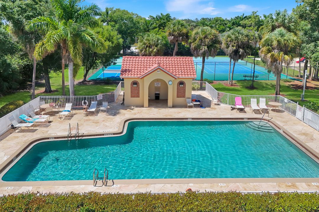 9830 Mar Largo Cir, Fort Myers, FL 33919