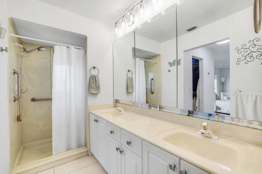 584 Nassau Rd, Marco Island, FL 34145