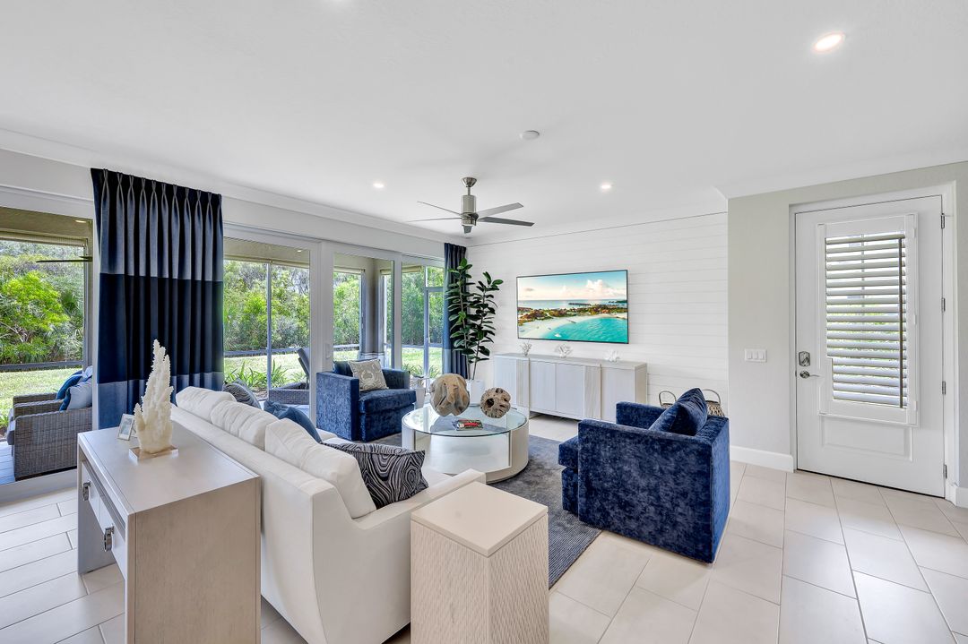 172 Indies Dr E #102, Naples, FL null