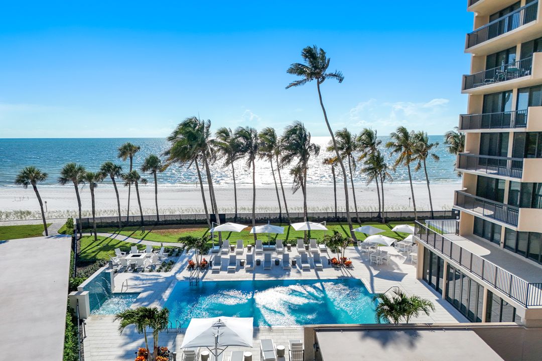 4001 Gulf Shore Blvd N #902, Naples, FL 34103