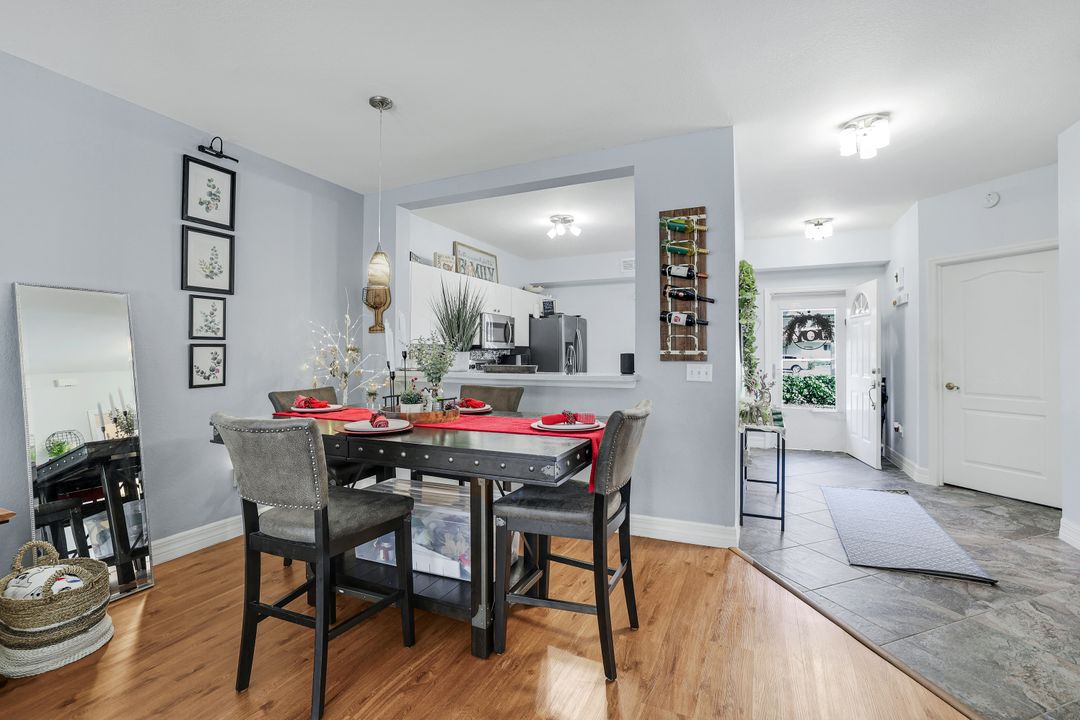 610 Luisa Ct #802-1, Naples, FL 34104