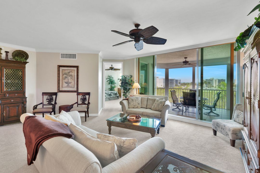 315 Dunes Blvd #404, Naples, FL 34110