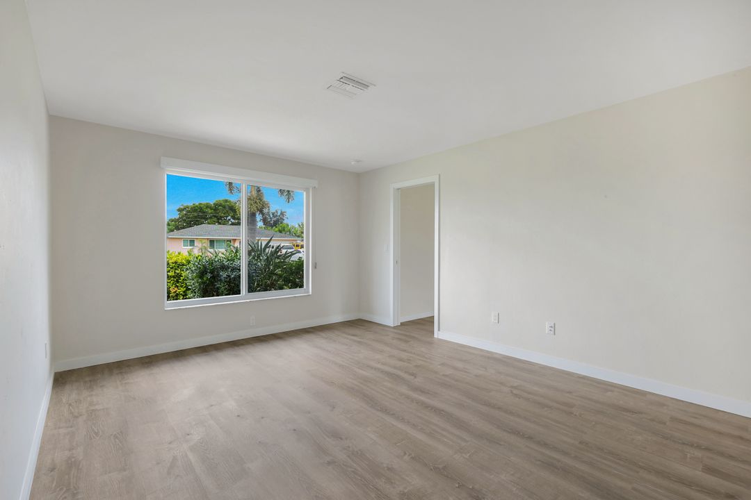 1202 SE 14th Terrace, Cape Coral, FL 33990