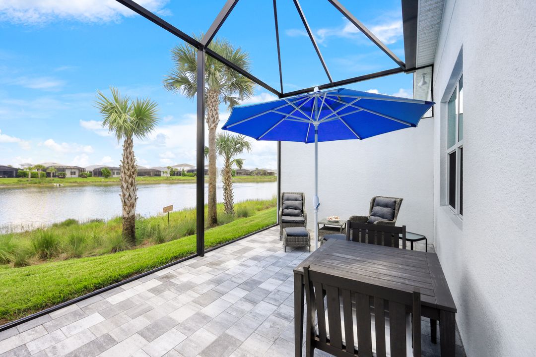 9004 Mayreau Way, Naples, FL