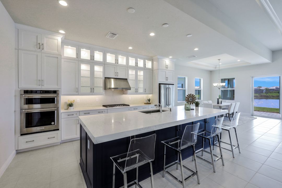 9109 Caicos Wy, Naples, FL 34114