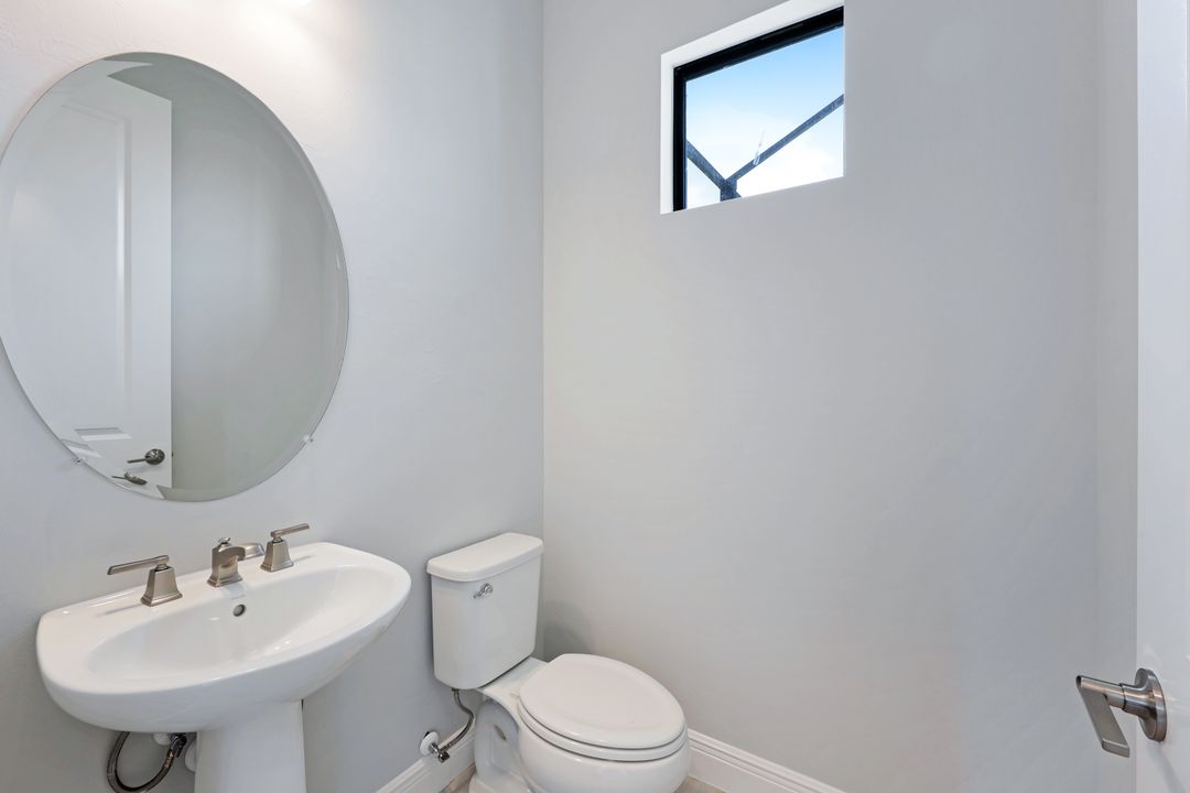 3995 Pegasus Wy, Naples, FL 34120