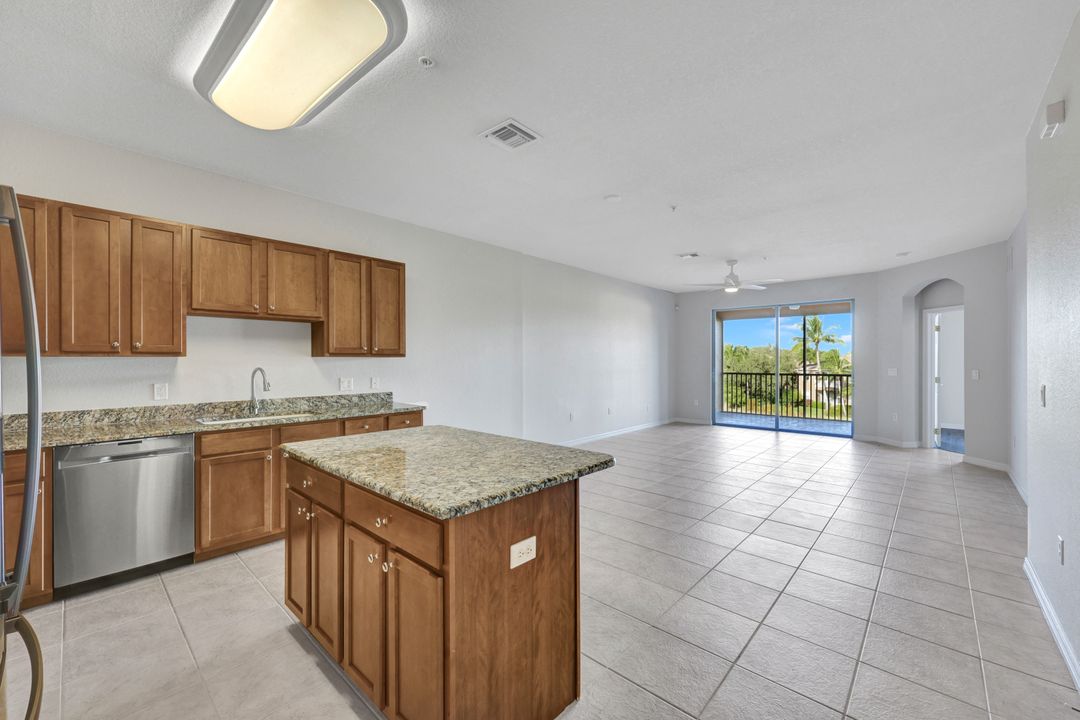 9621 Spanish Moss Way #3831, Bonita Springs, FL 34135