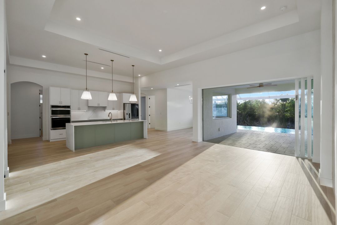 2514 SW 17th Ave, Cape Coral, FL 33914