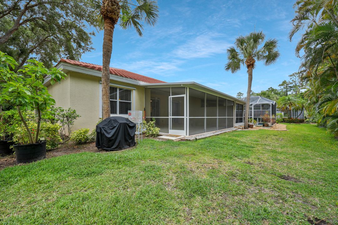 7416 Berkshire Pines Dr, Naples, FL 34104