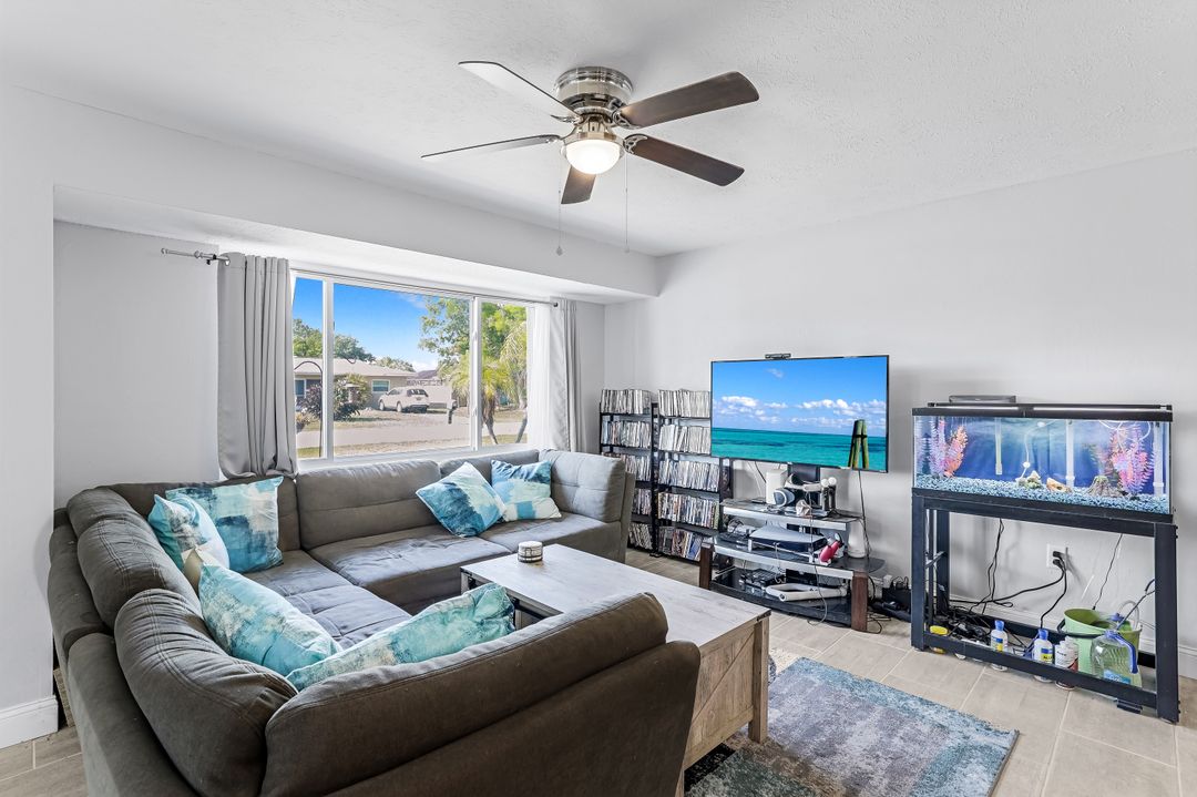 1670 N Hermitage Rd, Fort Myers, FL 33919