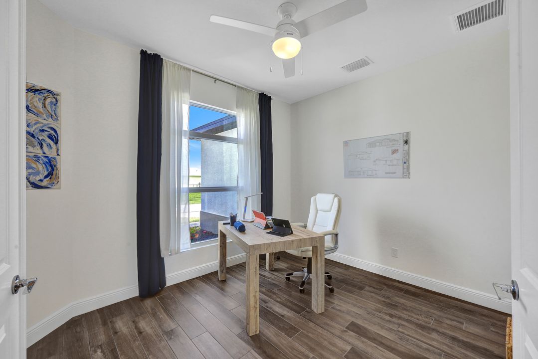 406 SW 28th St, Cape Coral, FL 33914